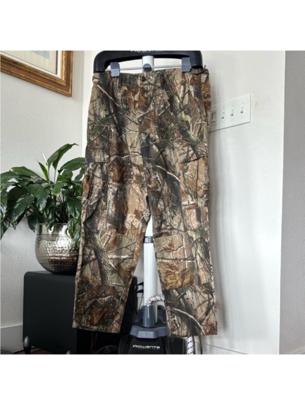 Cabelas Mens Realtree Camo Cargo Hunting Pants Deer Hunting Sz L Regular Cotton